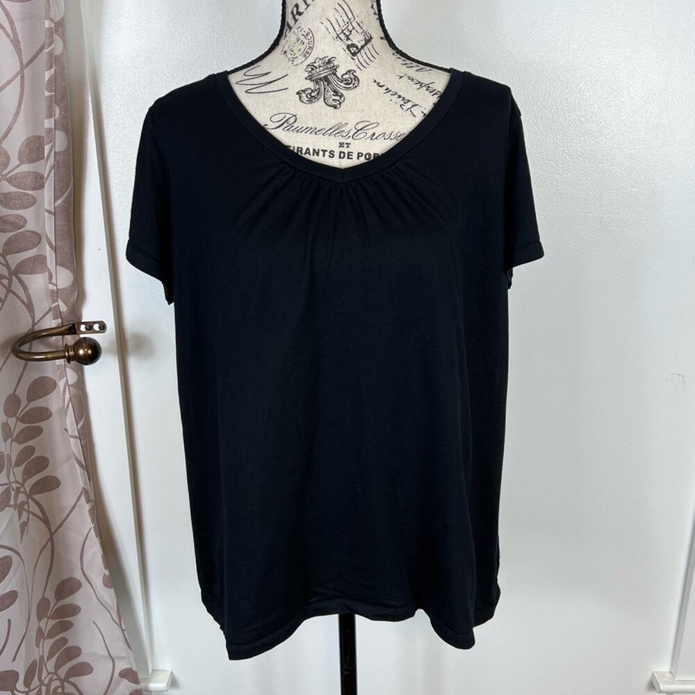 St. John’s Bay black V-Neck shirt sleeve shirt